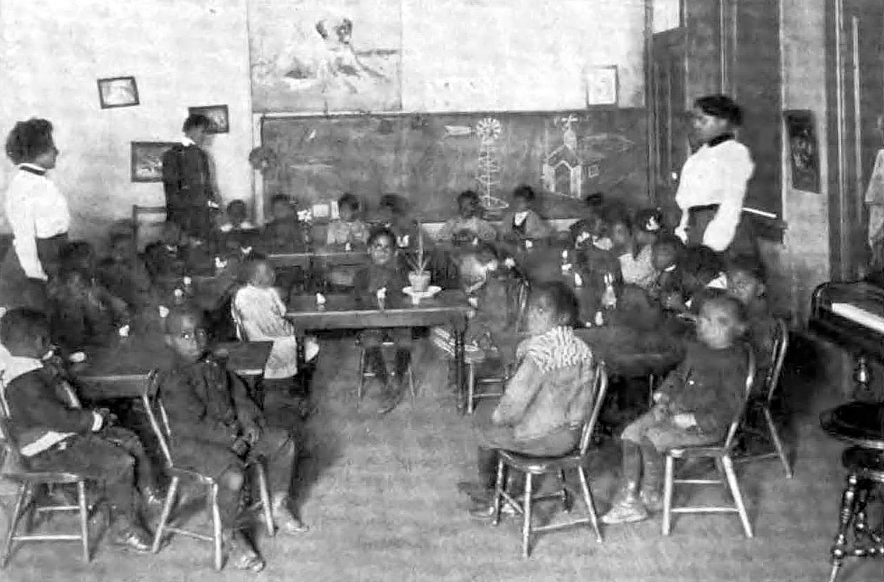 1902 One Of The First Public Kindergartens In Kansas City, Missouri