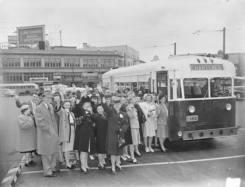 1947 Parents Boarding Bus To Sacramento Cc Protest